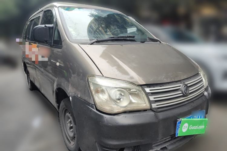 Used FORTHING Lingzhi 2018 M3 1.5L 7-Seater Standard Model Front Right 45 Deg