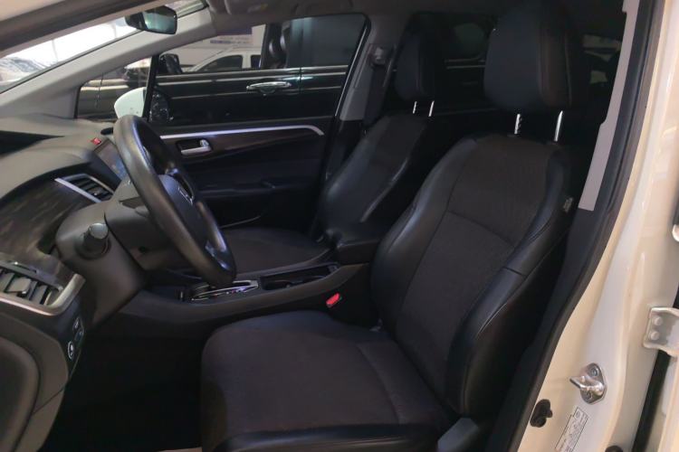 Used Honda Jade 2017 1.8L automatic Comfort version 5 seats
