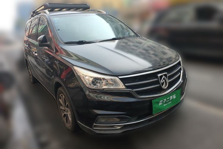Used Baojun 730 2017 1.5T Manual Style 7 Seats China V