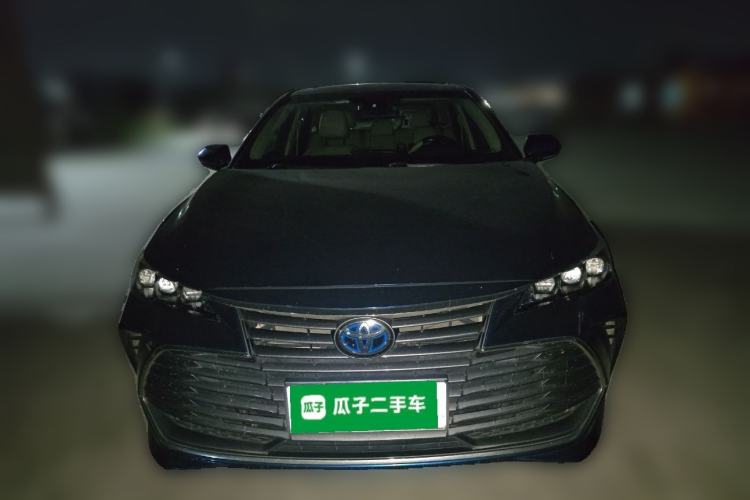 Used Toyota Avalon 2019 Dual-Engine 2.5L Luxury Edition China VI Standard