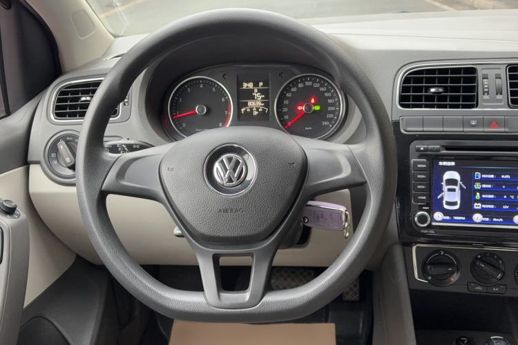Used Volkswagen Polo 2014 1.4L Automatic Comfort Edition

