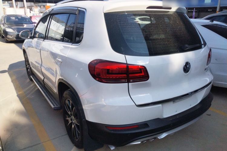 Used Volkswagen Tiguan 2016 300TSI Automatic All-Wheel Drive Luxury Edition Rear Left 45 Deg