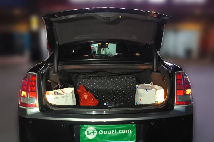 Used Chrysler 300C 2014 3.0L Excellence Edition
