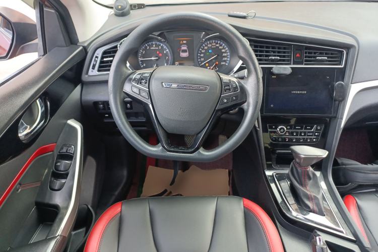 Used Venucia D60 2018 1.6L CVT Smart Connect Elite Edition
