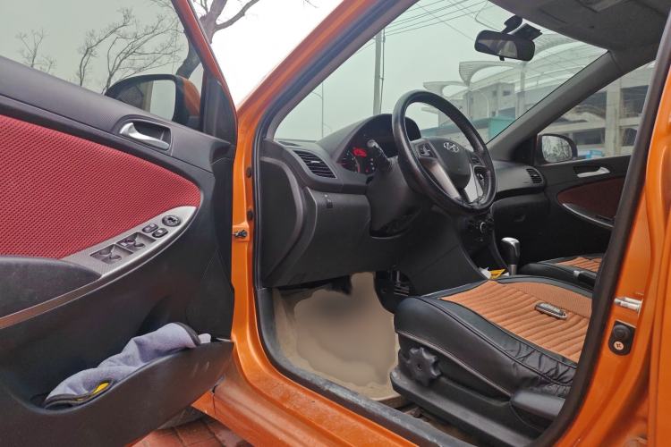 Used Hyundai Verna Ray 2014 1.6L Automatic TOP