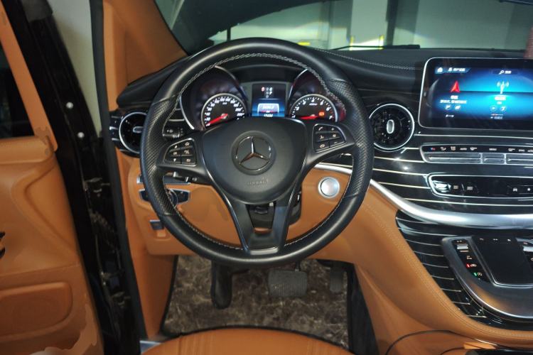 Used Mercedes-Benz V-Class 