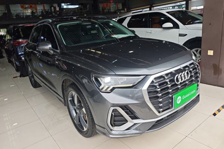 Used Audi Q3 2019 40 TFSI Fashion Dynamic Model Front Right 45 Deg