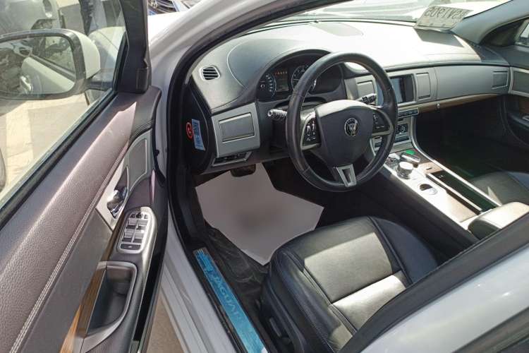 Used Jaguar XF 2015 XF 2.0T Sportbrake Luxury Edition