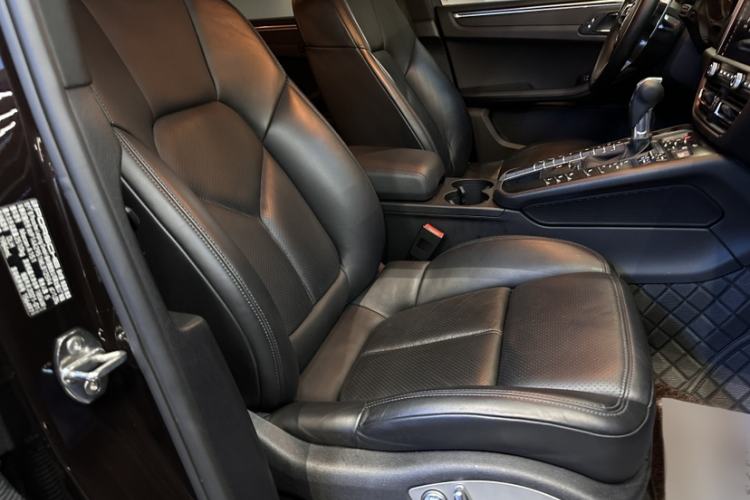 Used Porsche Macan 2021 Macan 2.0T