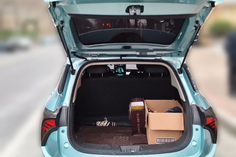 Used NETA V 2021 Standard Range Entertainment Version – Upgraded Model Trunk