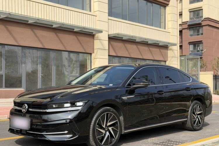 Used Volkswagen Magotan 2024 380TSI DSG Prestige Edition DaMai Package