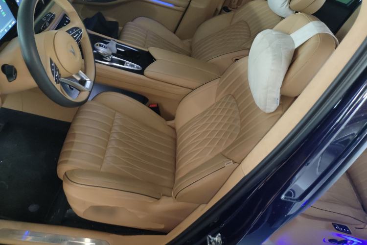 Used VOYAH Dream 2024 PHEV Ultra-Long Range Flagship Edition