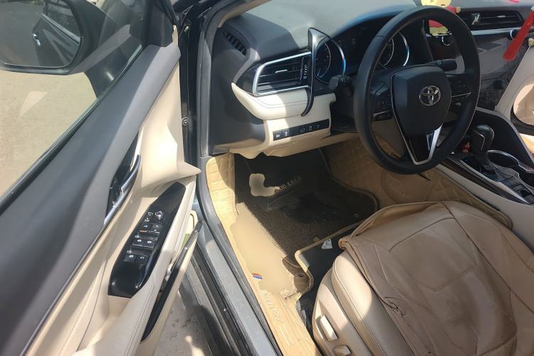 Used Toyota Camry 2019 2.5G Luxury Edition China VI Standard
