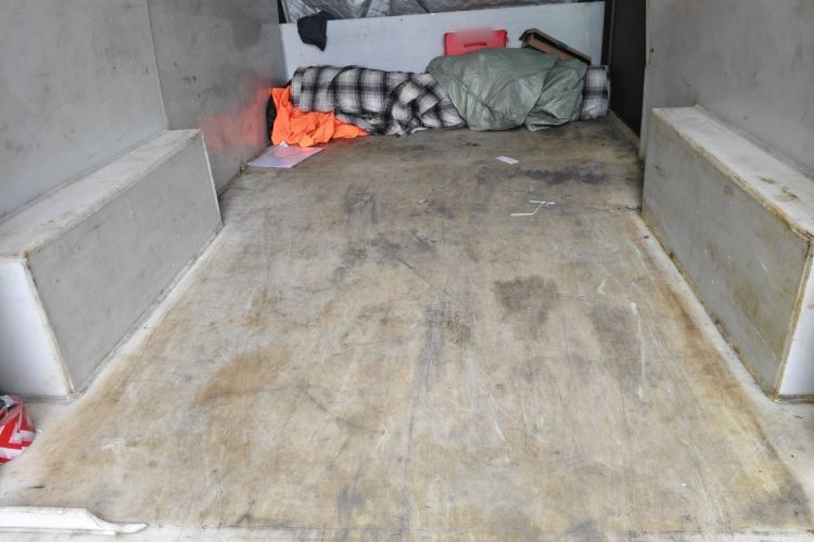 Used Ford Transit 2017 2.0T Diesel Multi-Function Commercial Vehicle Mid-Drive Mid-Roof China V Standard Trunk