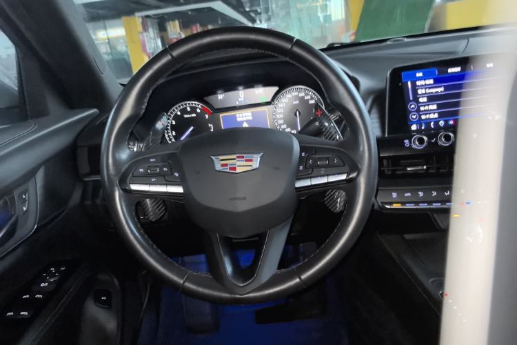 Used Cadillac CT4 2021 28T Fashion Edition Steering Wheel