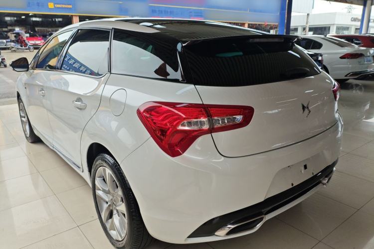 Used DS 5 2015 1.6T Luxury Edition THP160
