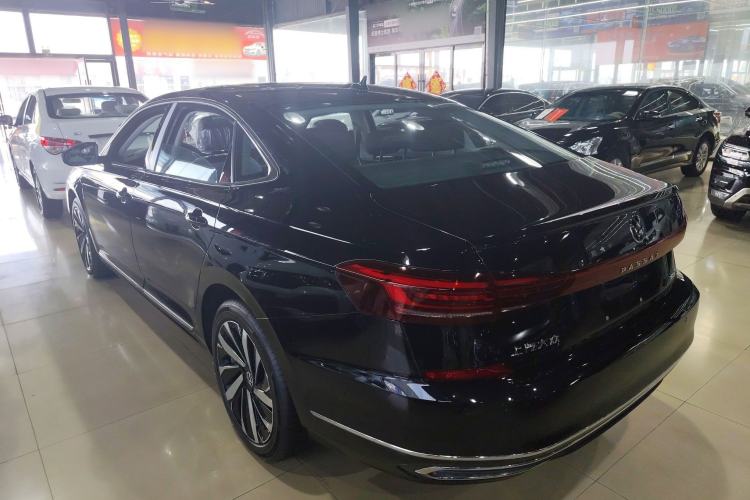 Used Volkswagen Passat 2026 Model, Outstanding 380TSI Longteng Edition Rear Left 45 Deg