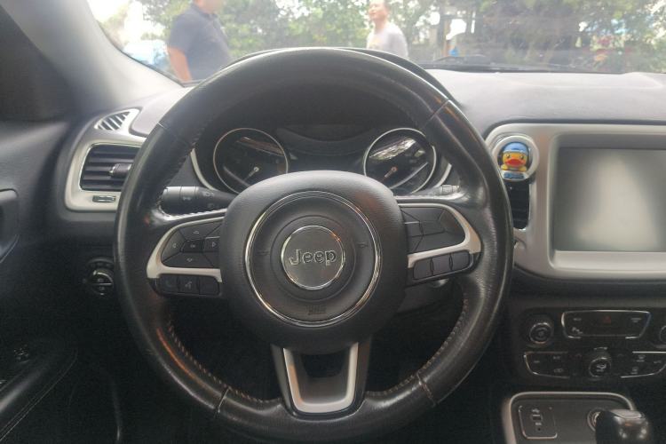 Used Jeep Compass 2017 200T Automatic Family Edition