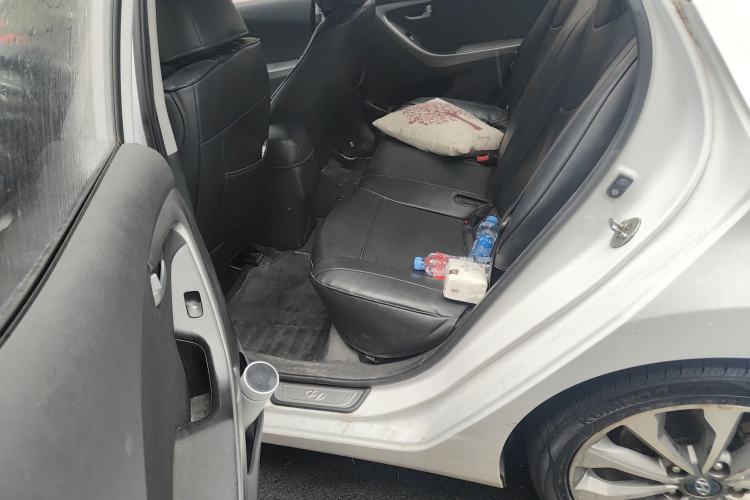 Used Hyundai Elantra (5th Generation / Langdong) 2016 1.6L Manual Luxury Model
