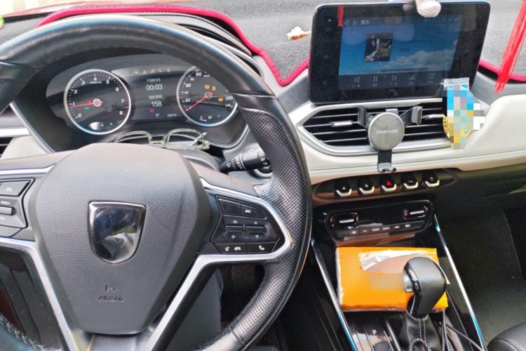 Used Baojun 530 2018 1.5T DCT Flagship Version China V Emission Standard Center Console