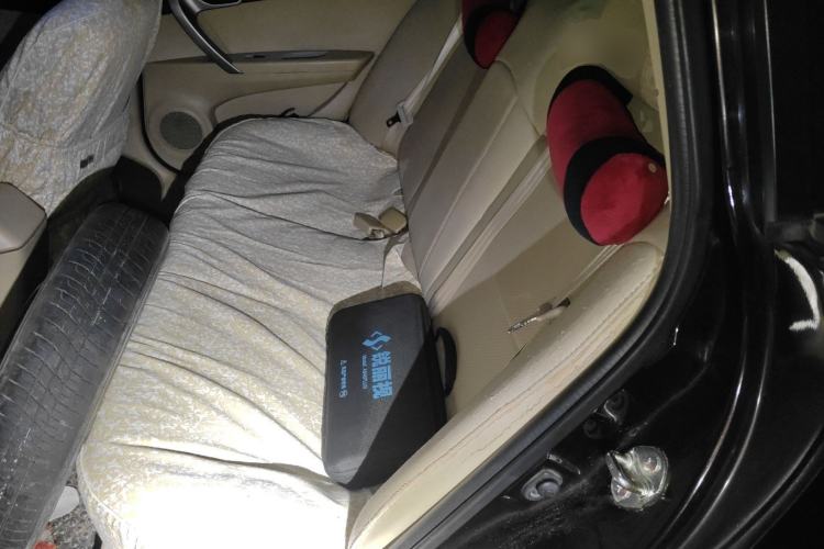 Used Soueast V5 Lingzhi 2013 1.5L Manual Comfort Model CNG Left Rear Seat