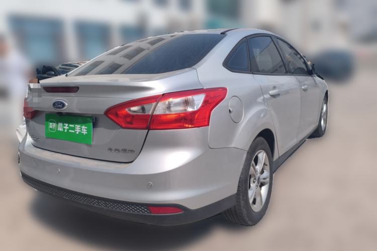 Used Ford Focus 2012 Sedan 1.6L Automatic Fashion Edition

