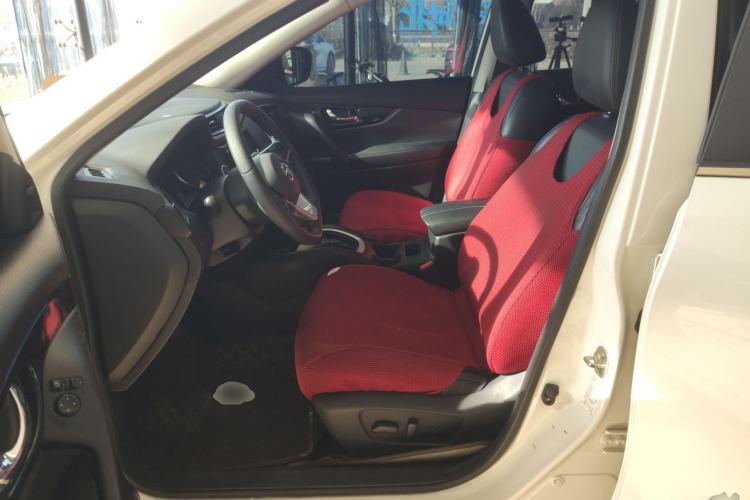 Used Nissan X-Trail 2019 2.0L CVT Smart Connect Comfort Edition 2WD Left Front Seat