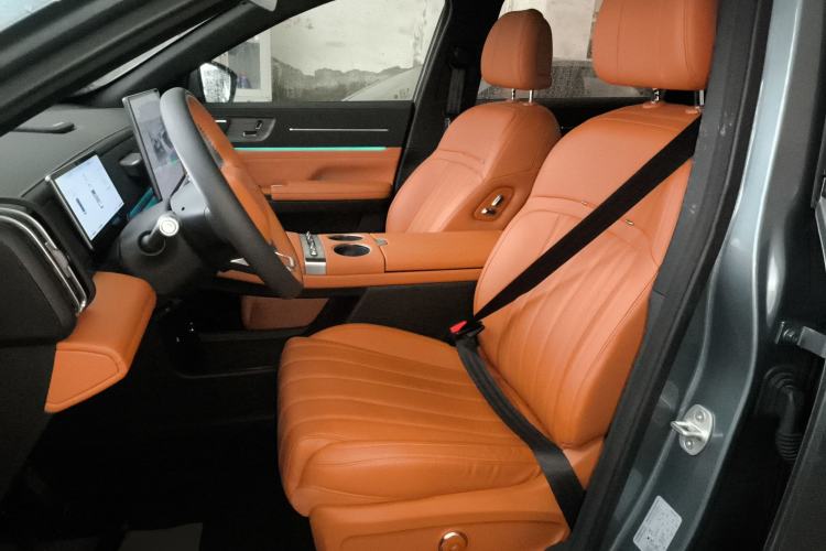 Used JETOUR X70L 2026 Model—2.0TD Automatic Flagship, 7-seater
