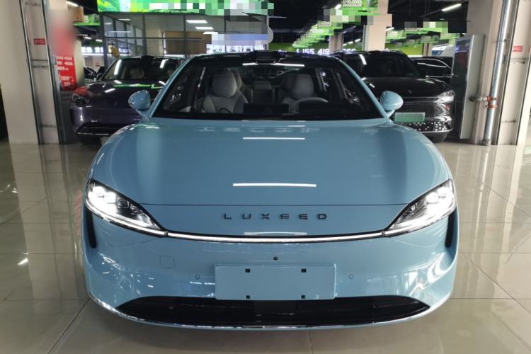 Used Hima Luxeed S7 2025 785 km Ultra