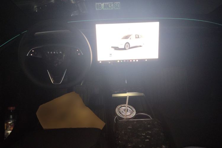 Used Tesla Model Y L 2025 Model Long-Range All-Wheel-Drive Version