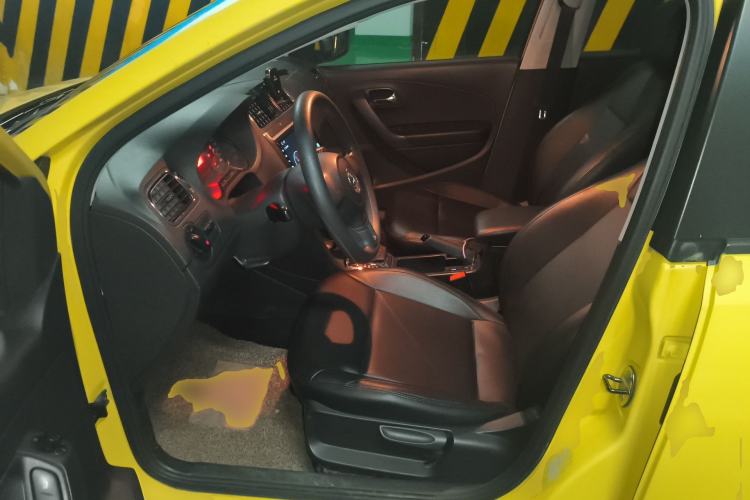 Used Volkswagen Polo 2011 1.4L Automatic ZhiShang Version Left Front Seat