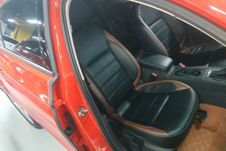 Used Volkswagen Lamando 2019 230TSI DSG Fashion Edition China V Standard
