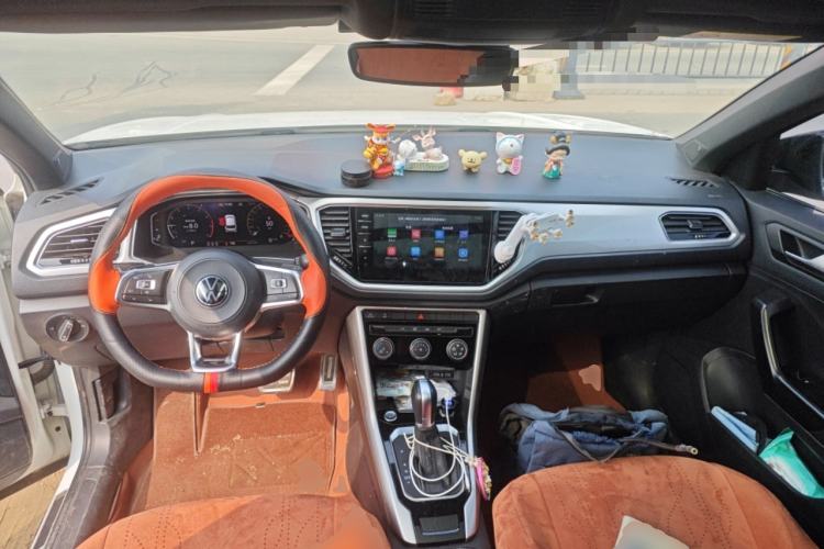 Used Volkswagen T-ROC 2022 280TSI DSG Two-Wheel Drive R-Line Pro PLUS
