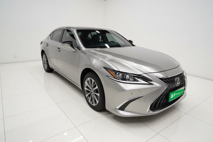 Used Lexus ES 2022 200 Excellence Edition
