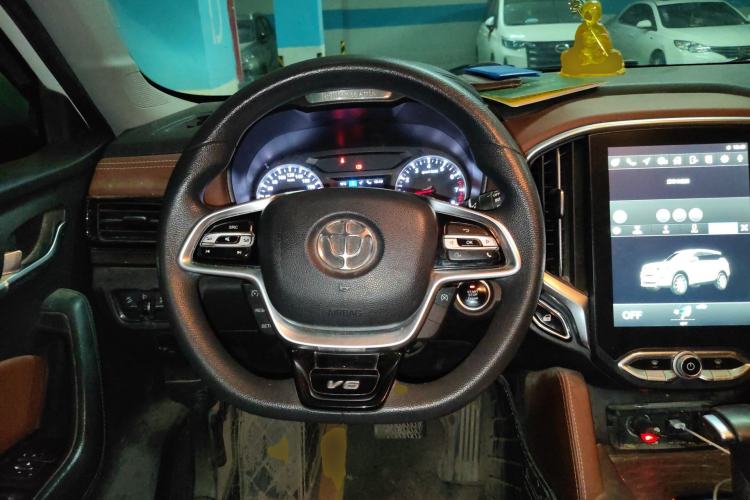 Used Brilliance V6 2018 1.5T Automatic Luxury Model Steering Wheel