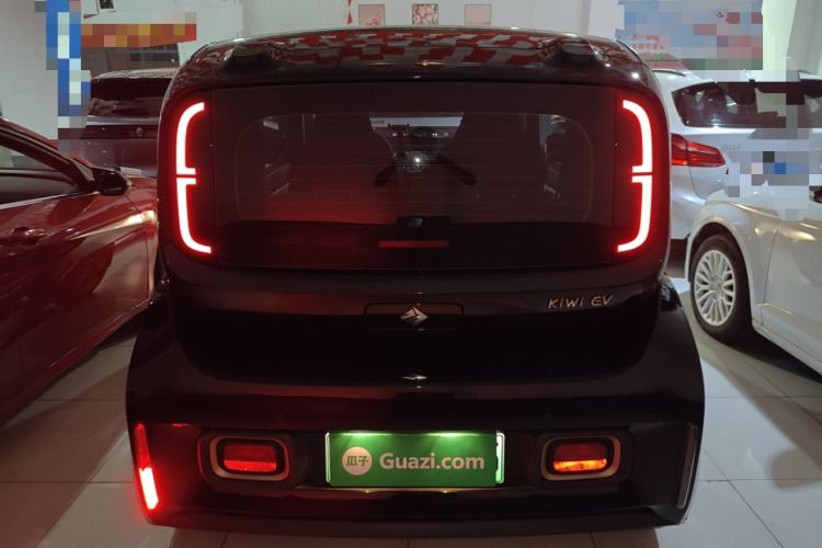 Used Baojun KiWi EV 2022 Artist Lite Edition Lithium Iron Phosphate