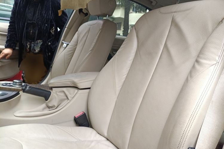 Used BMW 3 Series 2013 Facelift 320Li Fashion Design Package
