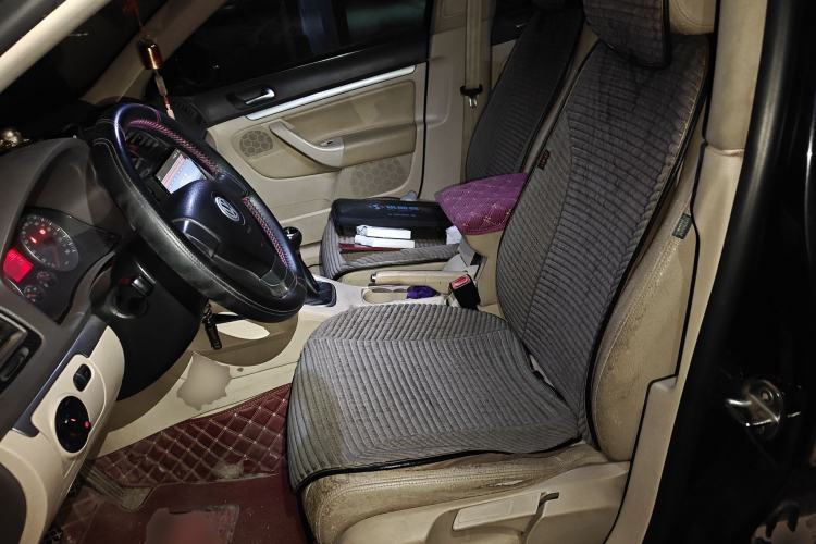 Used Volkswagen Sagitar 2009 1.6L Manual Comfort Edition
