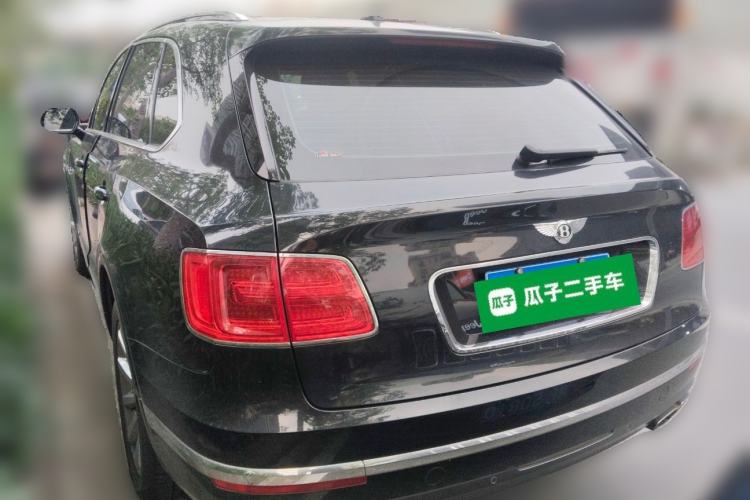 Used Bentley Bentayga  Rear Left 45 Deg