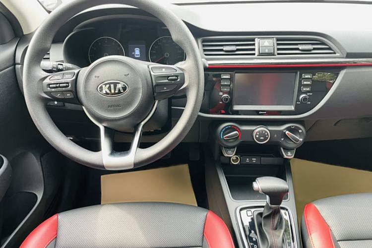 Used Kia KX Cross 2017 1.4L AT GLS
