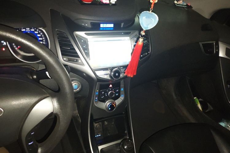 Used Hyundai Elantra (5th Generation / Langdong) 2015 1.6L Manual Leading Model
