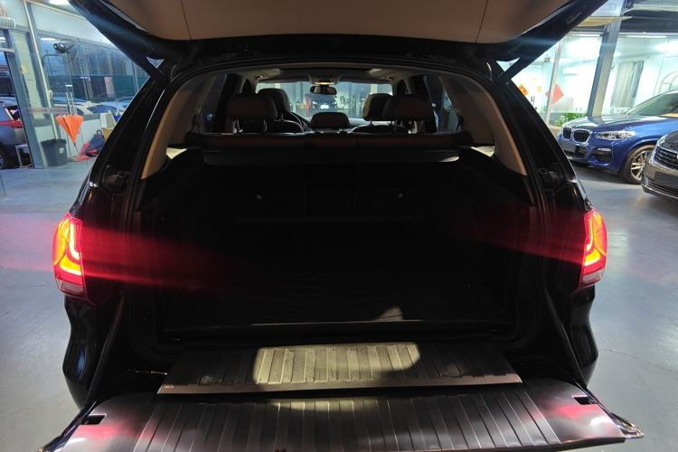 Used BMW X5 2015 xDrive35i U.S. specification
