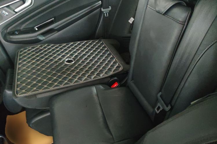 Used Ford Edge 2016 EcoBoost 245 Four-Wheel Drive Titanium Edition 7-Seater
