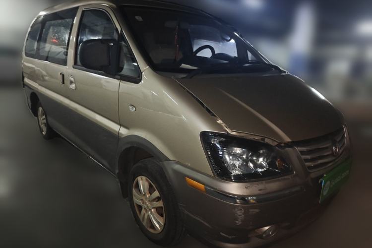 Used FORTHING Lingzhi 2015 V3 1.5L 7-Seater Luxury Model
