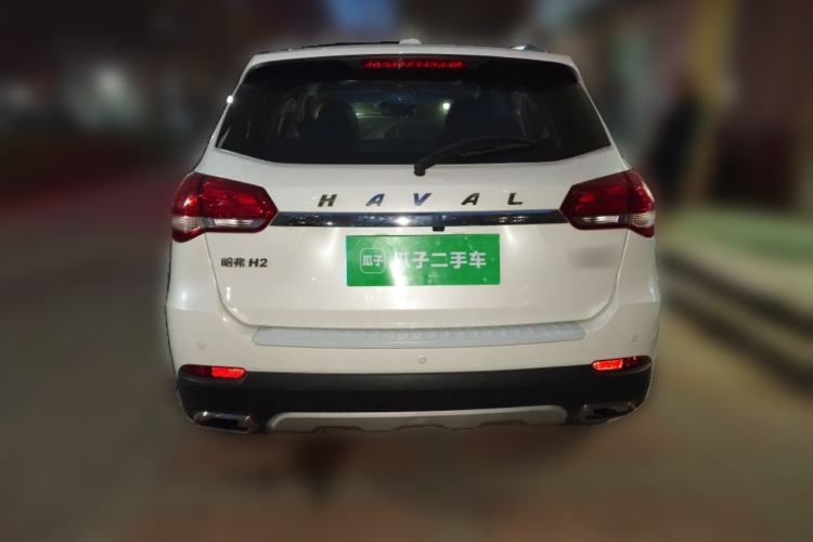 Used Haval H2 2018 Chuanxiang Edition Blue Badge 1.5T Dual-Clutch Two-Wheel Drive Fashionable Model Rear