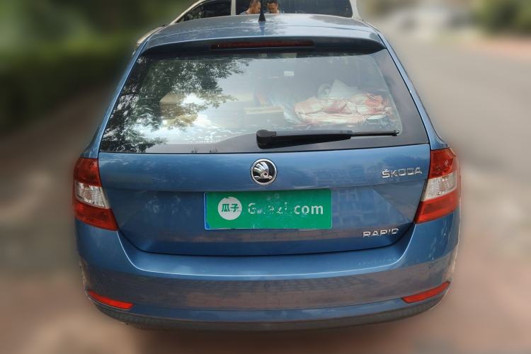 Used Skoda Rapid Spaceback 2014 1.6L Automatic Enjoyment Edition