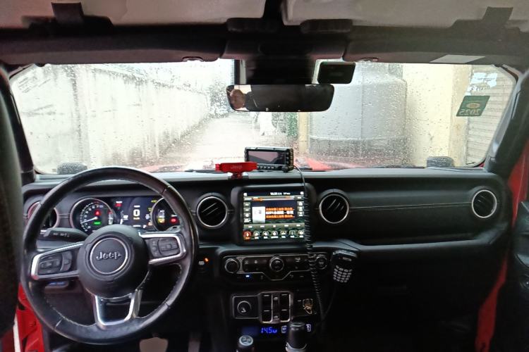 Used Jeep Wrangler New Energy 2021 Four-Door 2.0T 4xe Sahara Center Console