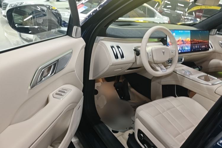 Used Deepal S09 2025 Four-Wheel Drive Ultra+ Custom Edition
