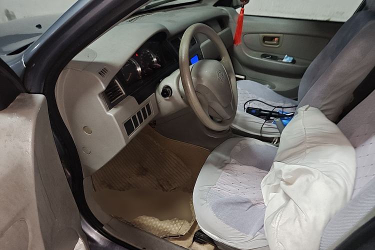 Used FAW Xiali N5 2011 1.0L Manual Standard Edition
