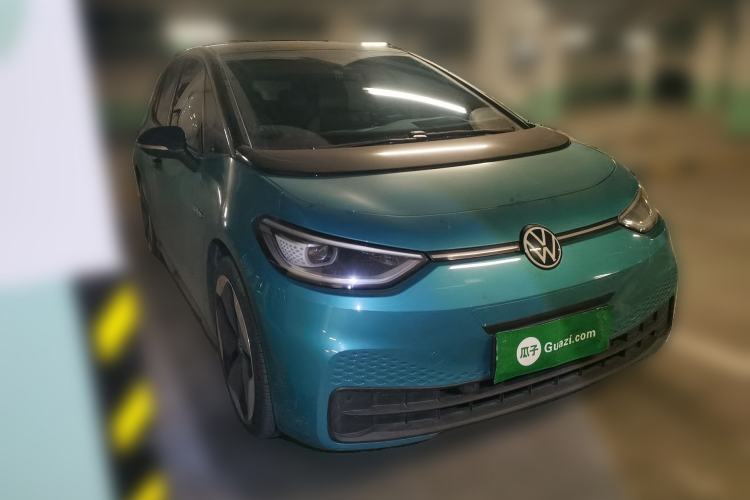 Used Volkswagen ID.3 2021 Pro Smart Edition Front Right 45 Deg